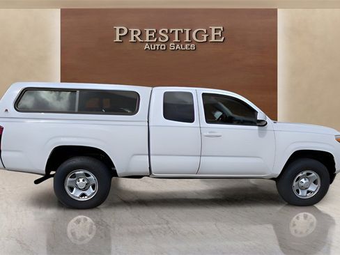 Used 2019 Toyota Tacoma SR image 54