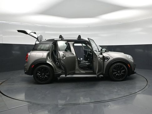 Used 2019 MINI Cooper Countryman S w/ Premium Package FWD image 5