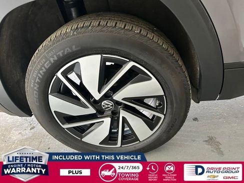 Used 2025 Volkswagen Atlas SE image 11