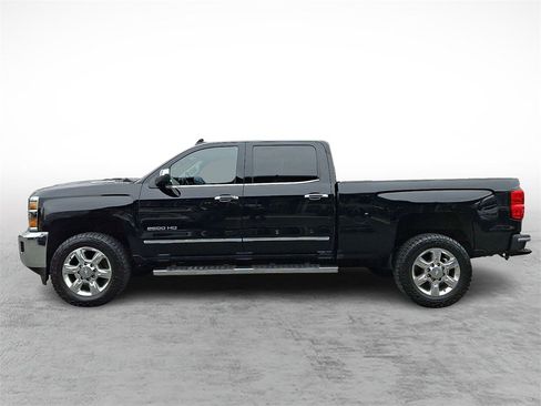 Used 2018 Chevrolet Silverado 2500 LTZ w/ Duramax Plus Package image 7
