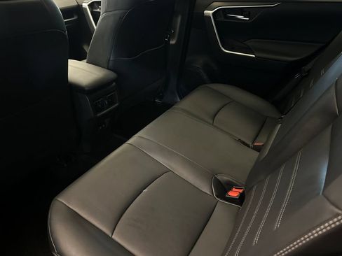 Used 2021 Toyota RAV4 XLE Premium FWD image 12
