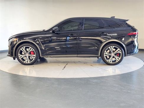 Used 2022 Jaguar F-PACE SVR image 5