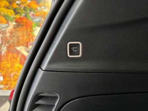 New 2026 Chrysler Pacifica Limited w/ S Appearance Package image 46