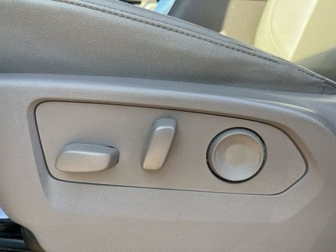 Used 2025 GMC Sierra 1500 SLT w/ SLT Premium Plus Package image 12