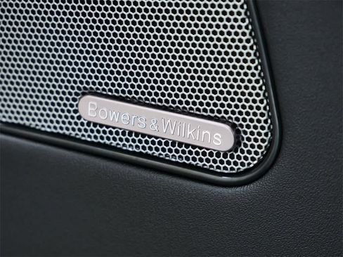 Used 2022 Maserati Levante Trofeo image 14