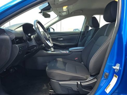 Used 2022 Nissan Sentra SV w/ Electronics Package FWD image 11
