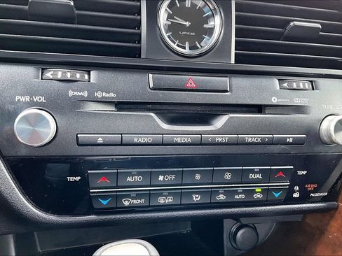 Used 2019 Lexus RX 350 AWD w/ Navigation Package image 31