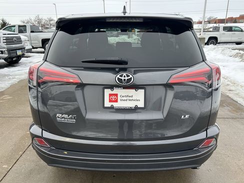 Certified 2018 Toyota RAV4 LE image 5
