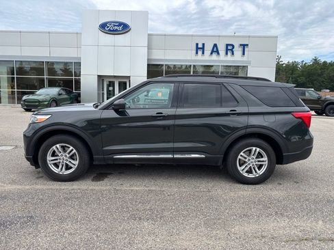 Used 2021 Ford Explorer XLT w/ Equipment Group 202A AWD/4WD image 6
