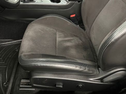 Used 2018 Dodge Challenger SXT Plus RWD image 14