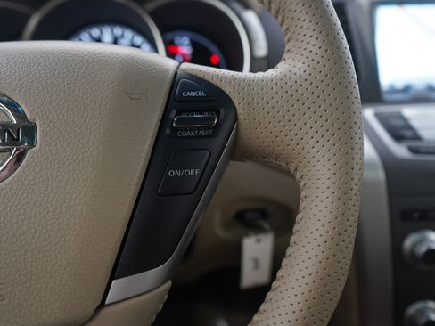 Used 2014 Nissan Murano LE w/ Platinum Edition Package AWD/4WD image 25