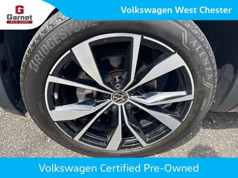 Certified 2024 Volkswagen Atlas Cross Sport SEL Premium R-Line AWD/4WD image 46