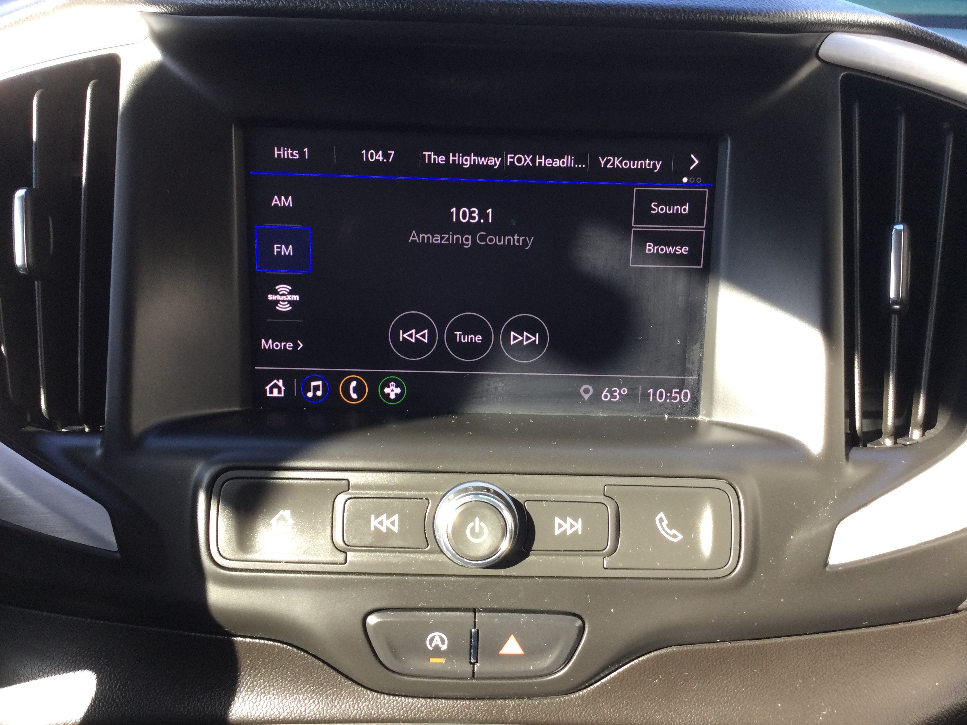 Used 2023 GMC Terrain SLE w/ Driver Convenience Package AWD/4WD image 13