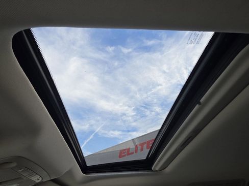 Used 2019 Nissan Armada SL w/ Premium Package image 27