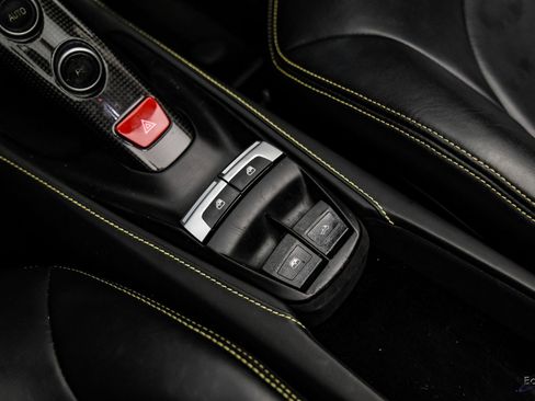 Used 2017 Ferrari 488 Spider image 79