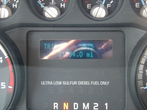 Used 2018 Ford F750 2WD Regular Cab Super Duty image 19