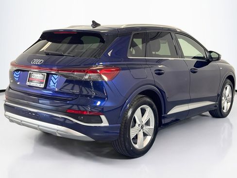Used 2024 Audi Q4 e-tron Premium w/ Convenience Package image 5