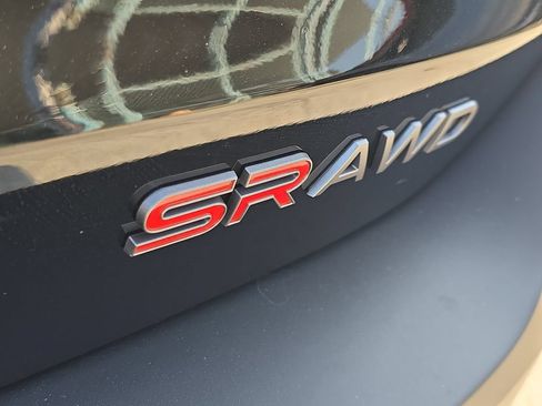 New 2026 Nissan Kicks SR AWD/4WD image 11