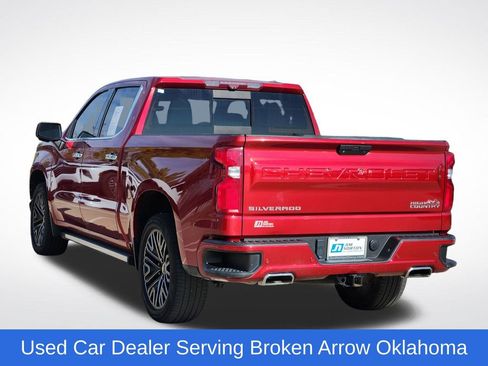 Used 2022 Chevrolet Silverado 1500 High Country w/ Technology Package image 6