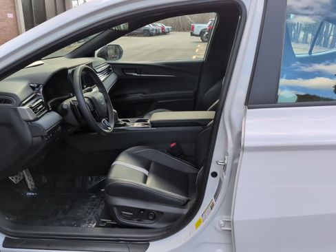 Certified 2025 Toyota Camry SE image 18