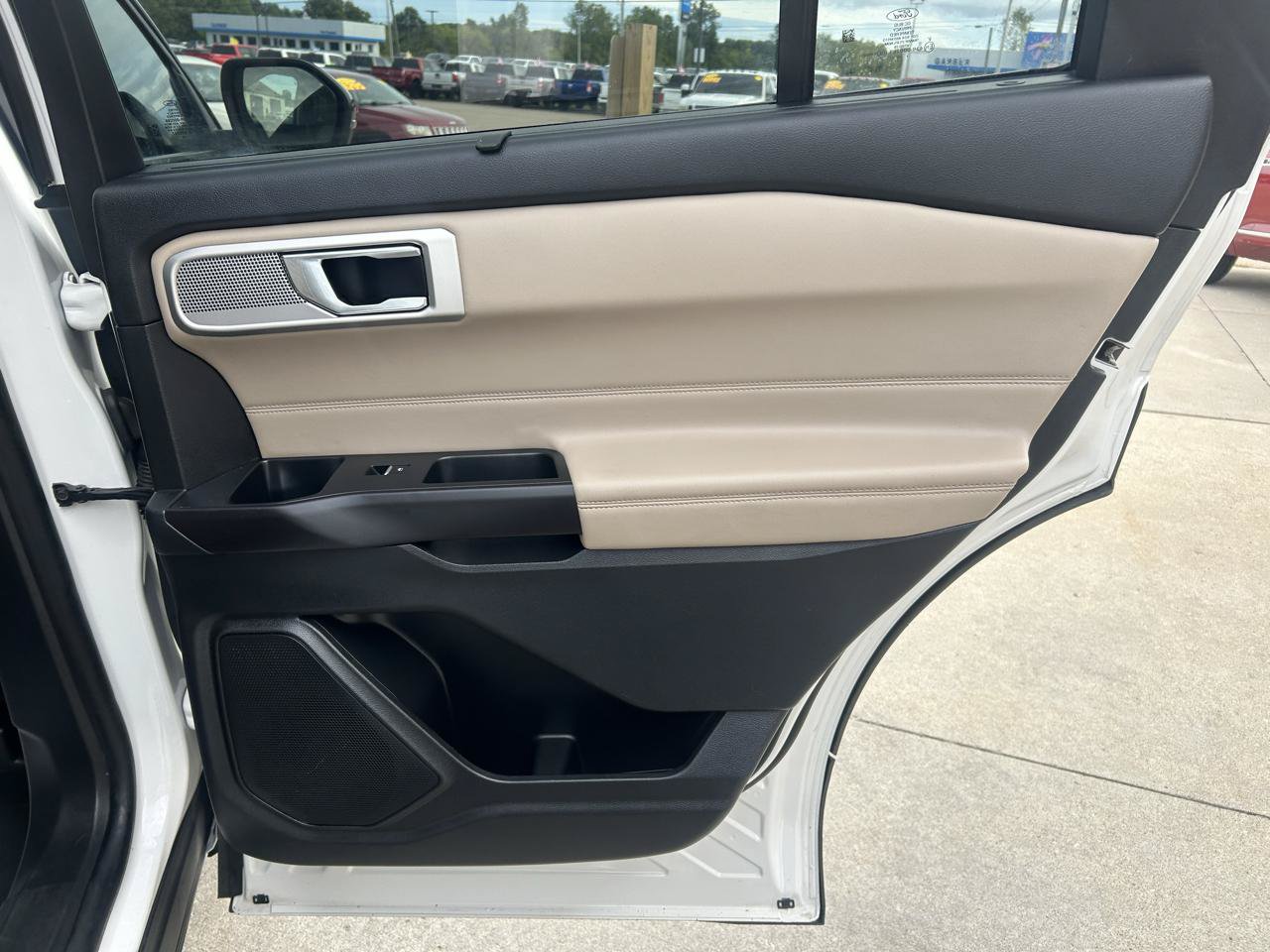 Used 2020 Ford Explorer Limited AWD/4WD image 15