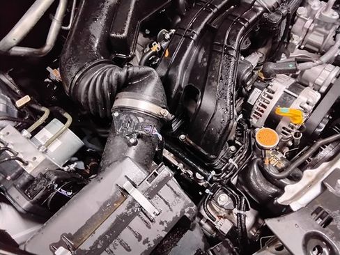 Used 2025 Subaru Crosstrek 2.5i Limited w/ Popular Package #4A image 10