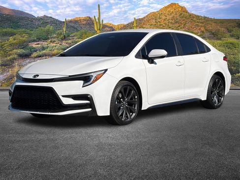 Used 2025 Toyota Corolla SE image 6