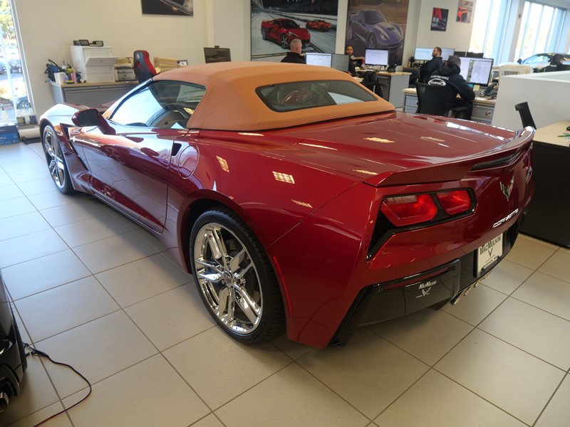 Used 2015 Chevrolet Corvette Stingray Convertible w/ 2LT Preferred Equipment Group RWD image 6