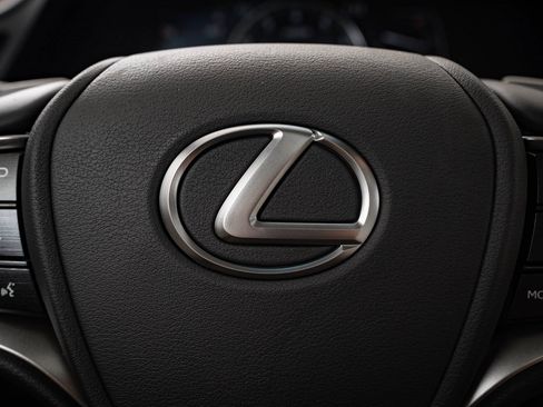 New 2025 Lexus ES 350 w/ Premium Package image 28