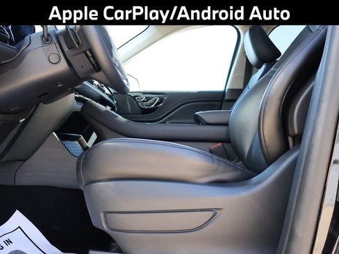 Used 2025 Lincoln Aviator AWD image 14