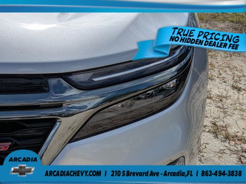Certified 2022 Chevrolet Equinox RS w/ RS Leather Package FWD image 9