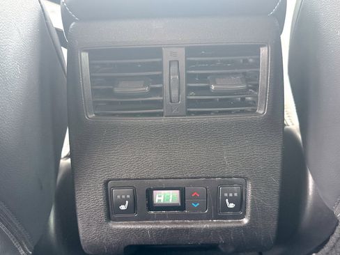 Used 2023 Mitsubishi Outlander SEL image 24