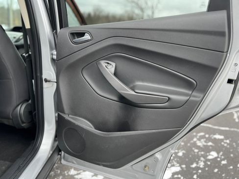 Used 2018 Ford Escape SE image 35