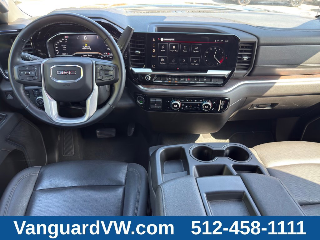 Used 2025 GMC Sierra 1500 SLT AWD/4WD image 21