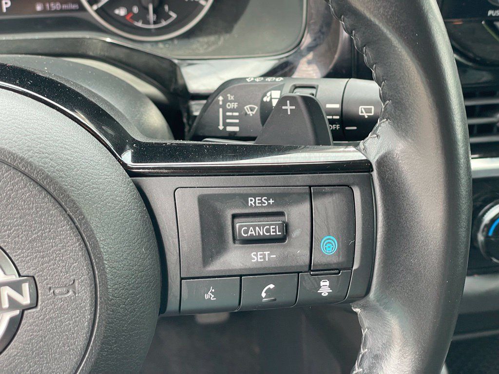 Certified 2022 Nissan Pathfinder SV w/ SV Premium Package AWD/4WD image 17