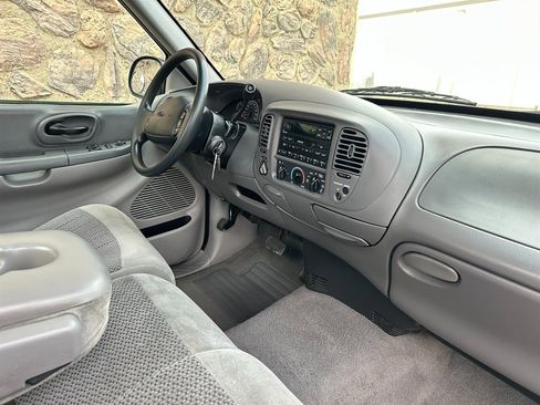 Used 1999 Ford F150 4x4 Regular Cab image 25