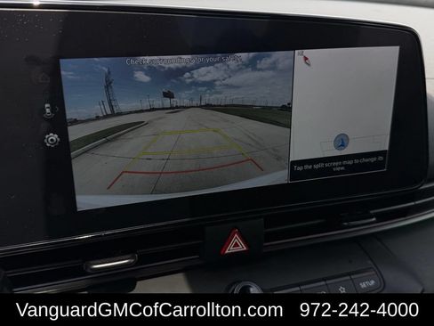 Used 2025 Hyundai Elantra SEL FWD image 18