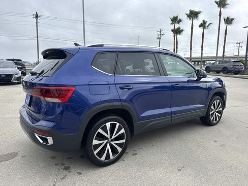 Used 2024 Volkswagen Taos SE FWD image 5
