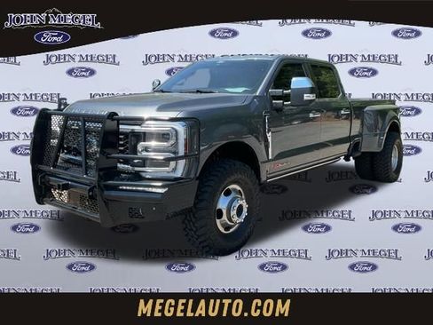Used 2025 Ford F350 Platinum w/ Platinum Plus Package AWD/4WD image 1