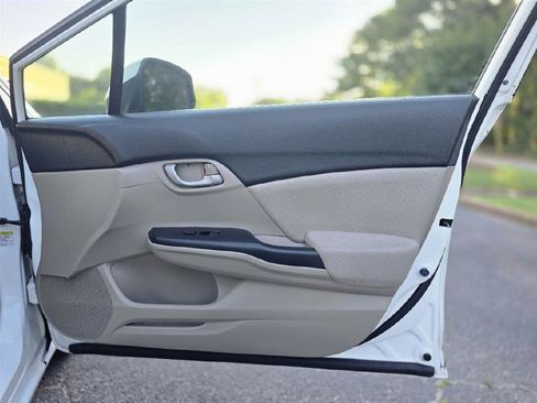 Used 2013 Honda Civic LX image 17