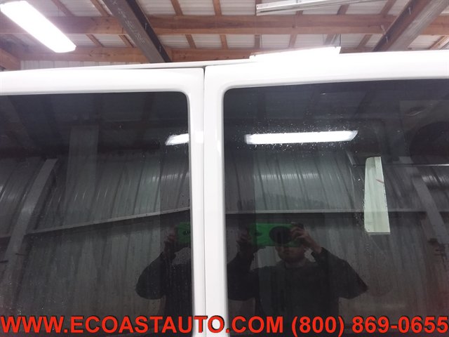 Used 2017 Chevrolet Express 2500 RWD image 20