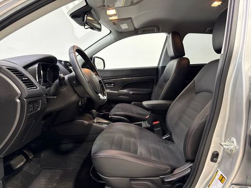 Used 2025 Mitsubishi Outlander Sport ES AWD/4WD image 11