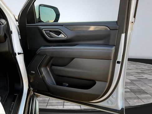 Used 2022 GMC Yukon XL AT4 AWD/4WD image 31