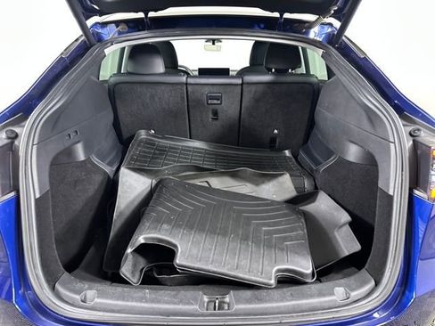 Used 2021 Tesla Model Y Long Range image 24