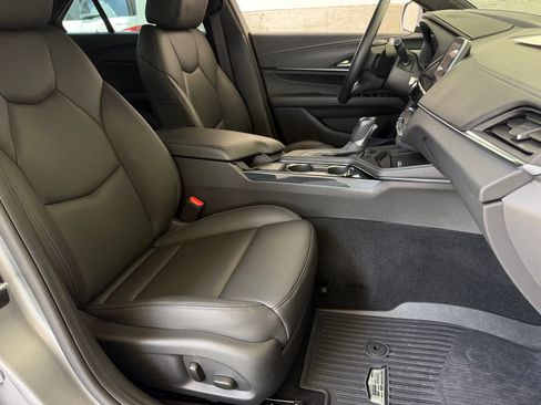 Used 2024 Cadillac CT4 Luxury w/ Sun And Sound Package RWD image 19