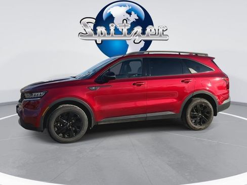 Used 2023 Kia Sorento S image 9
