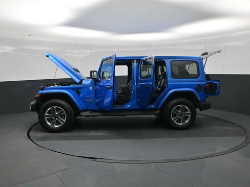 Used 2023 Jeep Wrangler Sahara w/ Safety Group image 29