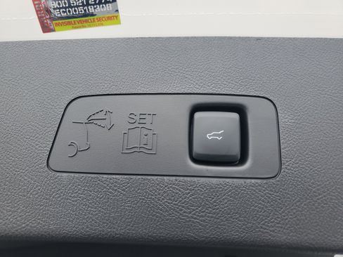 New 2026 Lincoln Corsair Premiere image 30