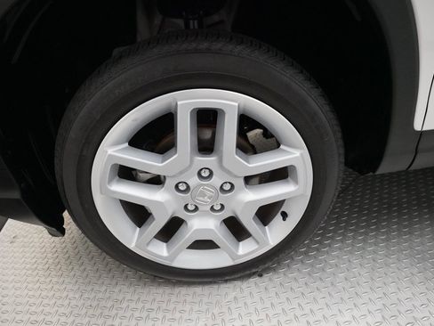 Used 2025 Honda Passport EX-L image 27