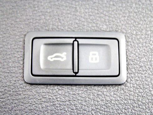 Used 2020 Audi SQ5 Premium Plus w/ Premium Plus Package image 73